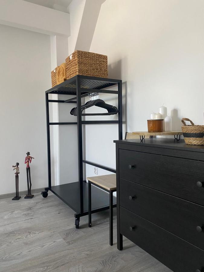 Apartament Hrabala Єленя-Ґура Екстер'єр фото